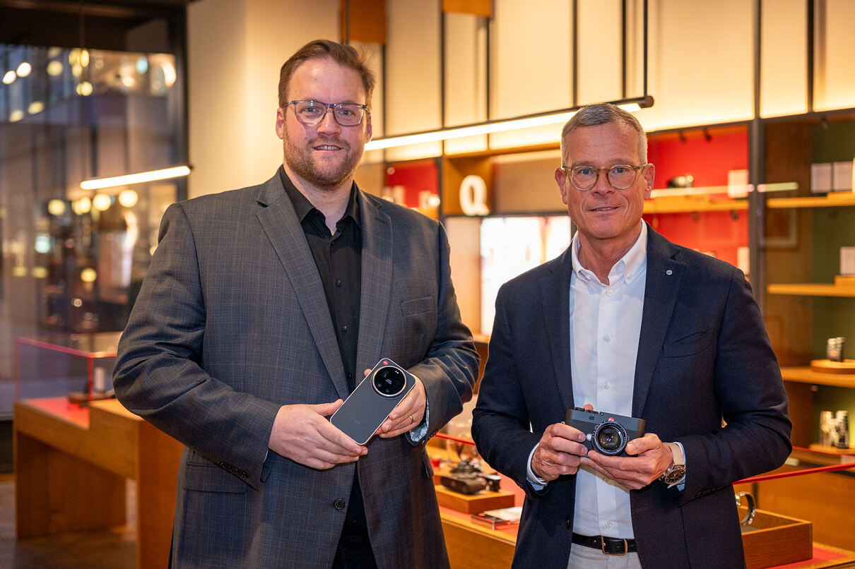 Florian Lindebner; Director Marketing & PR Xiaomi Österreich_Alexander Sedlak, Managing Director Leica Camera Austria