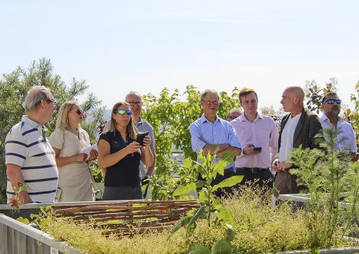 Britische Delegation in der Wien Süd Anlage Biotope City Wienerberg