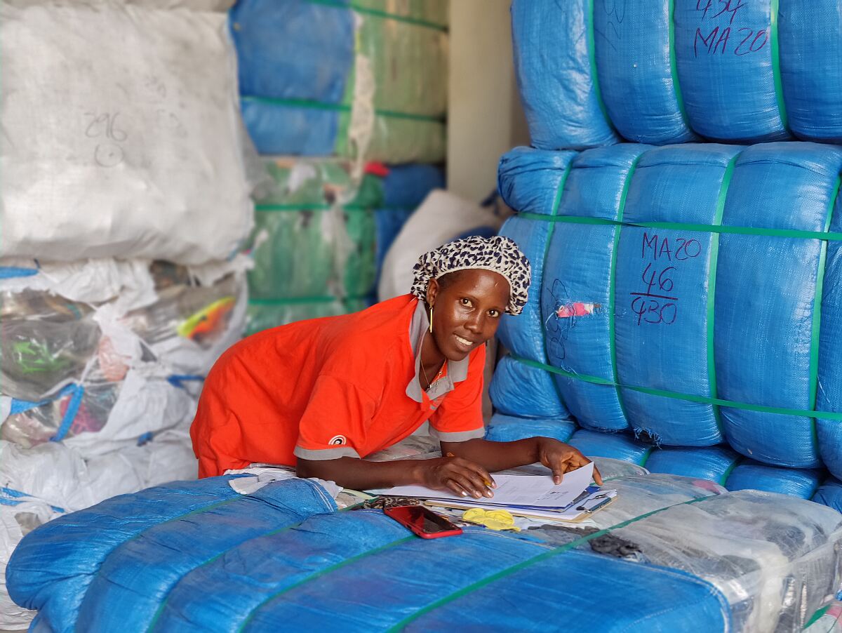 Registrierung der Ballen, Afrika, (c) Humana People to People