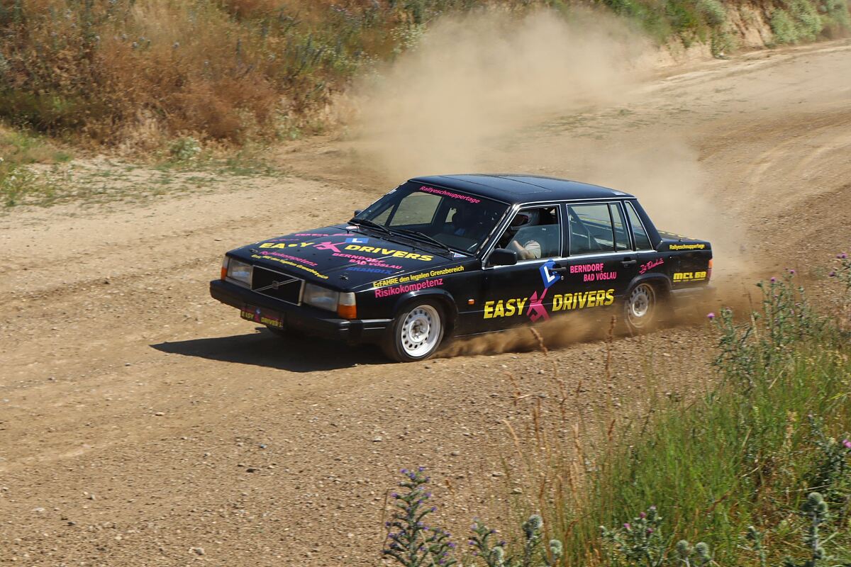 EASY DRIVERS_NO ROADRUNNING